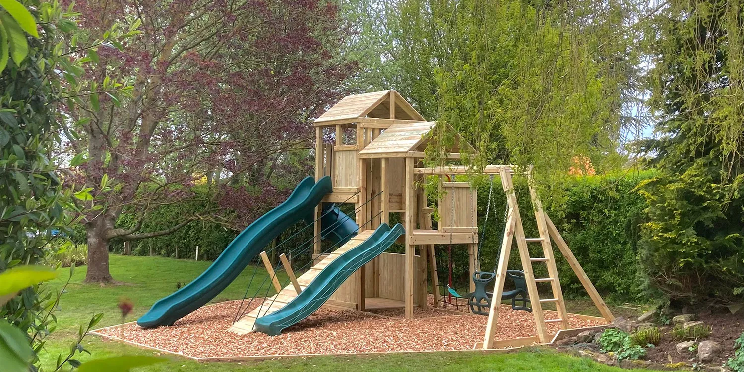 Garden climbing frames & swing sets image 5